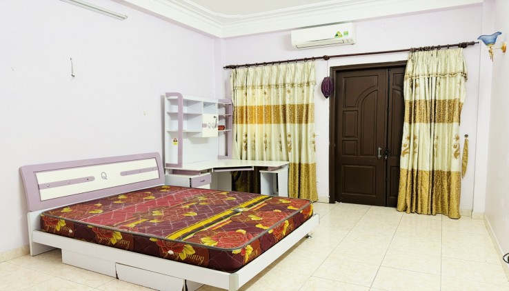 Cho thuê nhà riêng ngõ 122 phố Yên Hoà, Cầu Giấy, 5 tầng, 40m2, 3 ngủ, Full đồ giá 12 Triệu